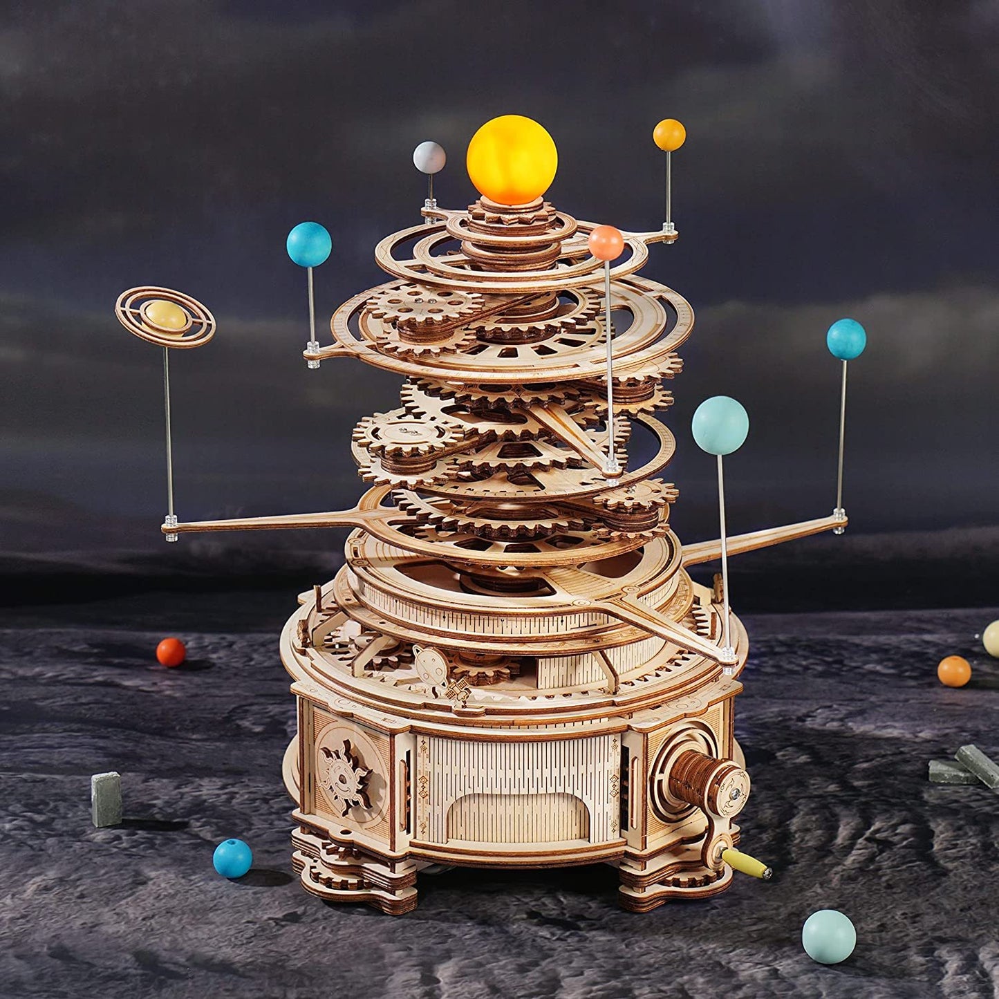 Das große Planetarium – Mechanisches 3D-Sonnensystem aus Holz