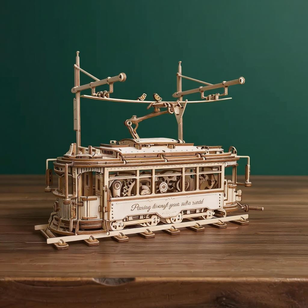 Klassische Stadt-Straßenbahn – Holzbausatz Fahrzeug als Deko